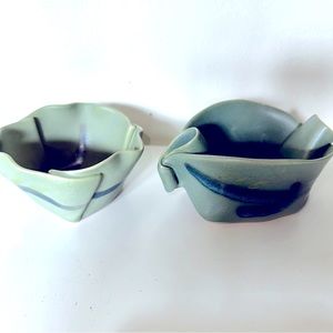 Set of 2 signed Hilborn pottery folded pinch pots green vintage handmade